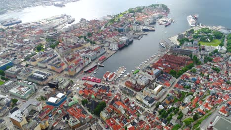 bergen is a city and municipality in hordaland on the west coast of norway. bergen is the second-largest city in norway.