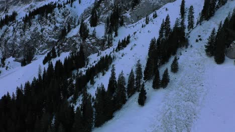 Mount-Plutus-Enthüllt-James-Bonds-Vibes-In-Der-Schweiz