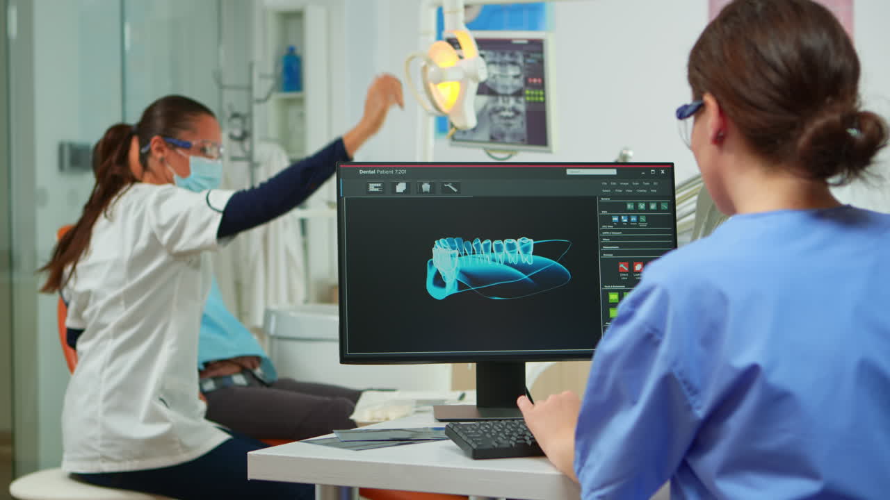 assistente de dentista a escrever parâmetros a partir de impressões digitais dentárias