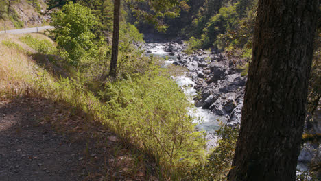 smith river mountain creek and highway 199