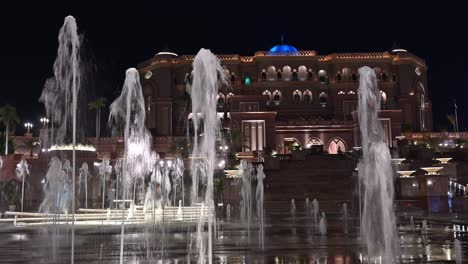 emirates palace abu dhabi at night