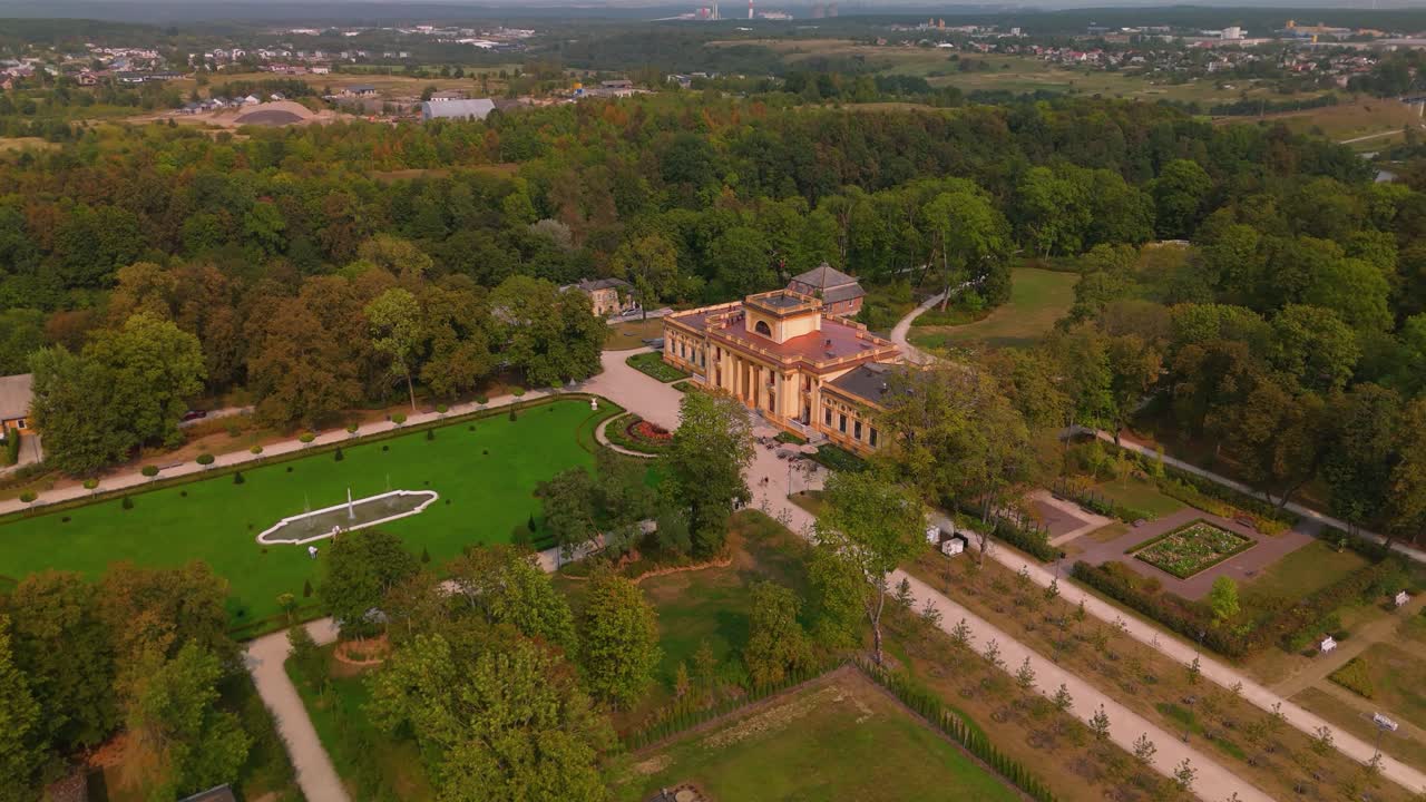 리투아니아의 트라쿠 보크에 있는 트라쿠보크 저택의 드론 촬영