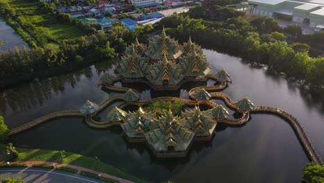 volar sobre el templo en un lago al atardecer la antigua ciudad de siam, bangkok, tailandia