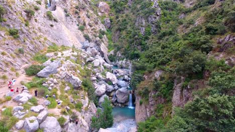 Cascada-De-La-Montaña-Babour-En-Setif