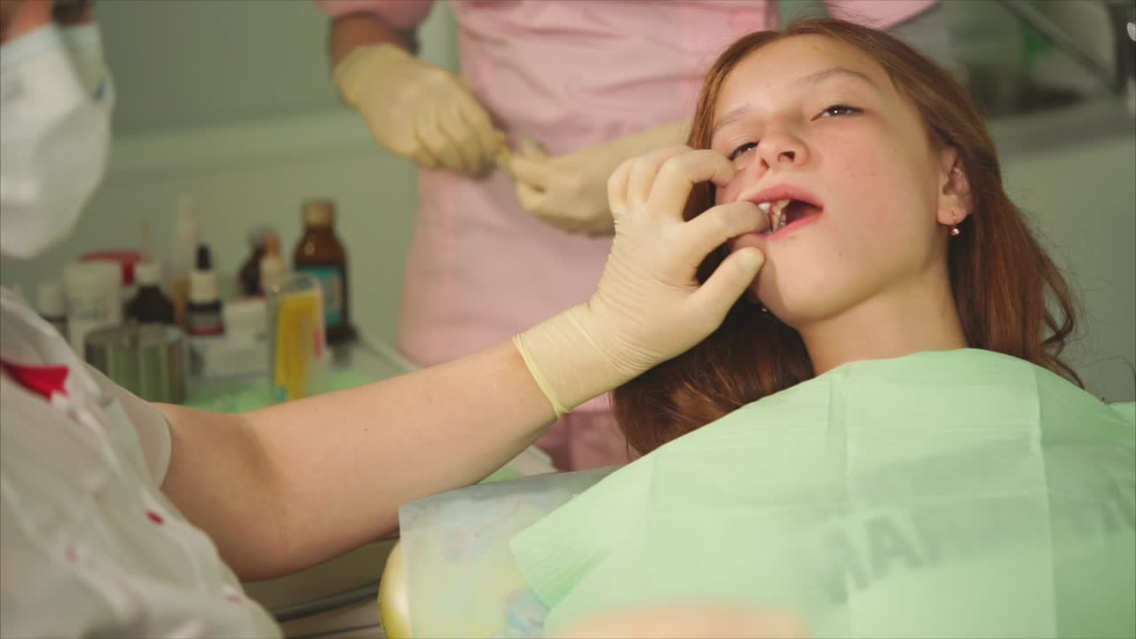 어린이의 치과 검사