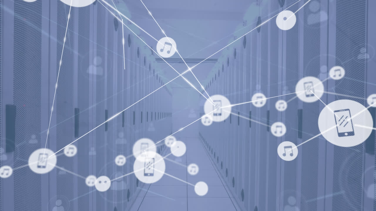 animación de la red de conexiones con iconos sobre la sala del servidor