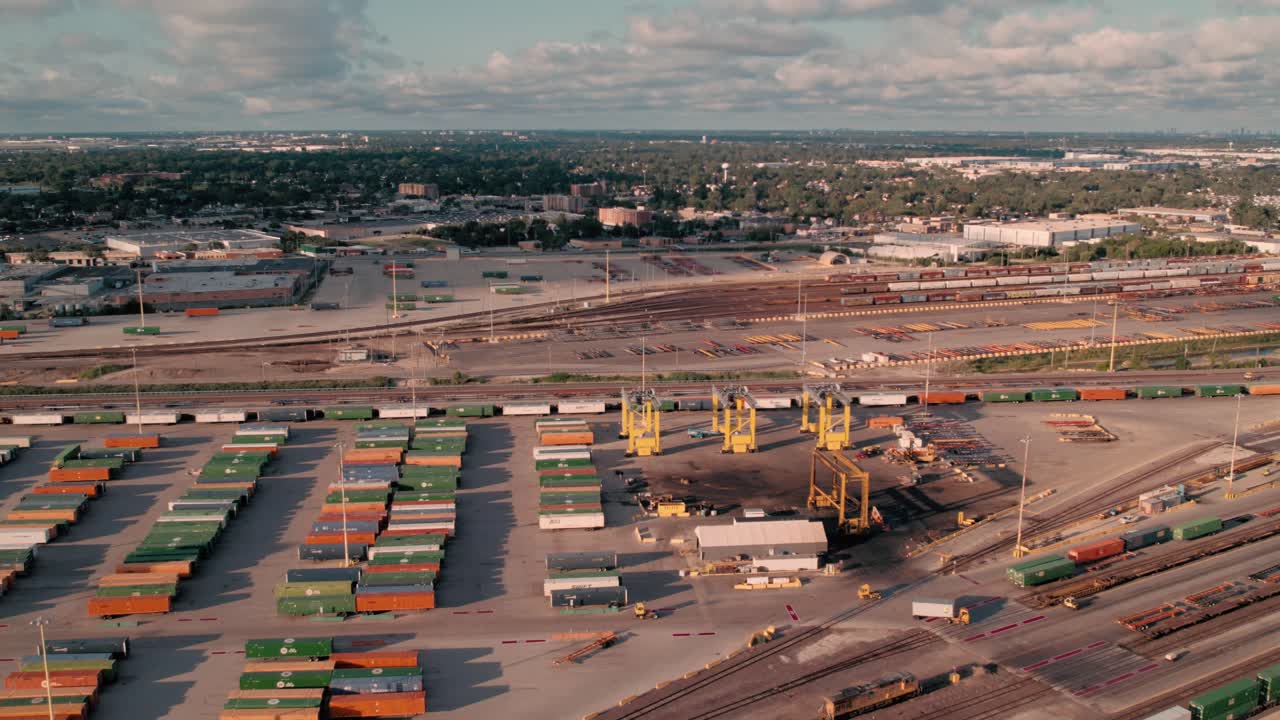 visión general de la carretera ferroviaria terminal intermodal