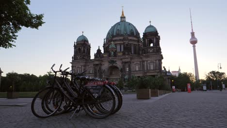 Berliner-Dom-And-Fernsehturm