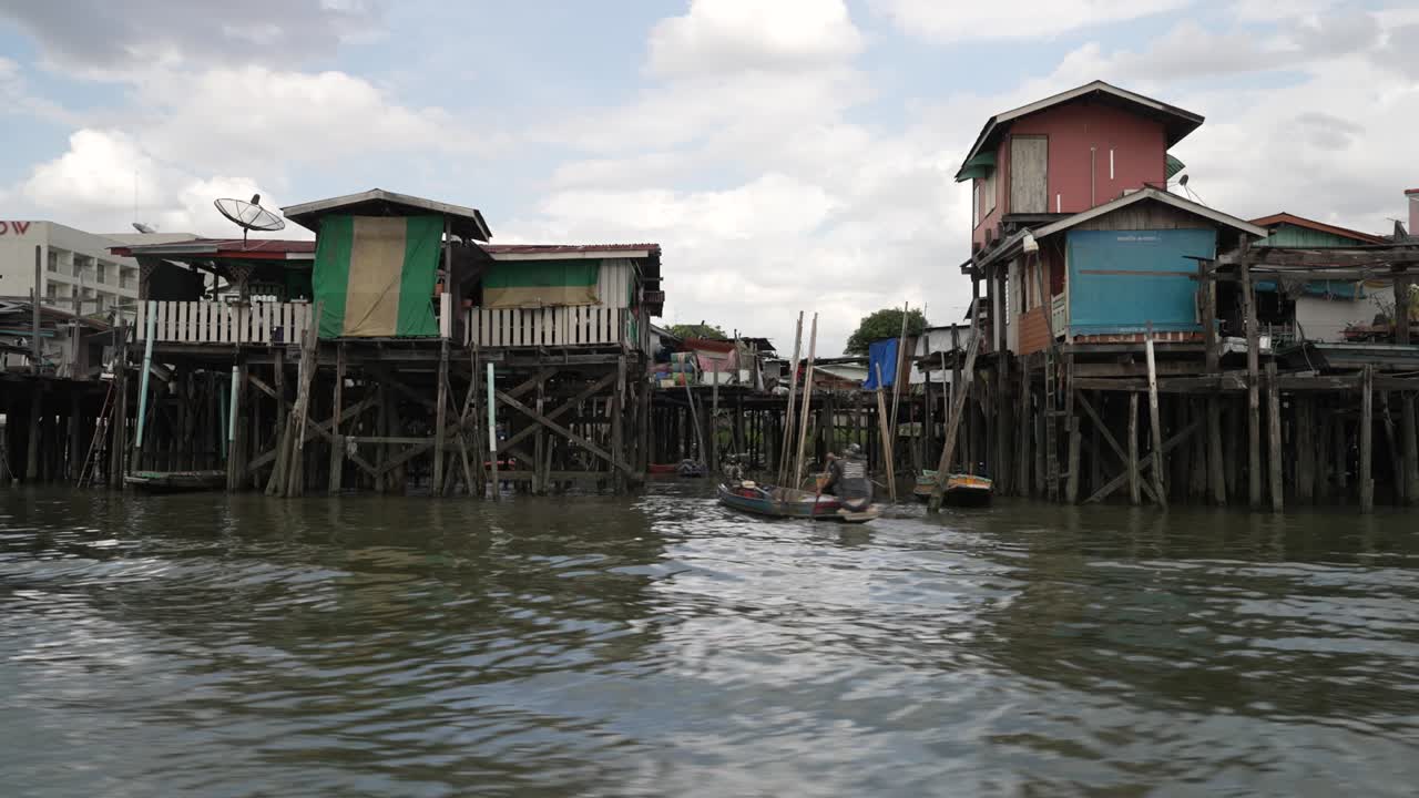Pak Klong Bang Khen Mai, Wat Soi Thong, Bến tàu Kiek Kai, Khiew Khai Ka và Wat Chat Kaew Chongkolnee, các cộng đồng ven sông truyền thống ở Bangkok, Chao Phraya