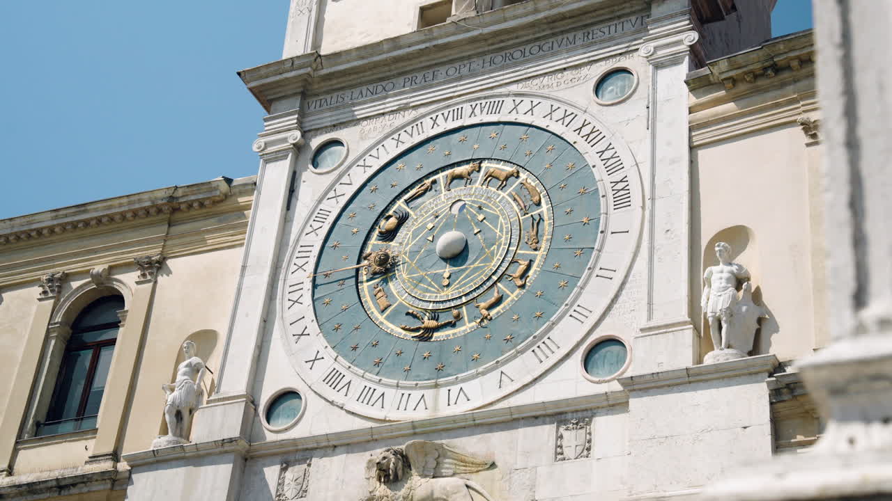 Torre dell Orologio Clock Tower Depicting The Earth, The Phases Of The Moon, Days, Months, And The Zodiac Signs In Padua, Italy. - reveal shot