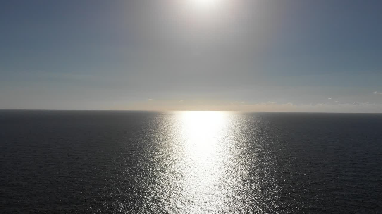 video aéreo de drones de malta, mellieha y alrededores