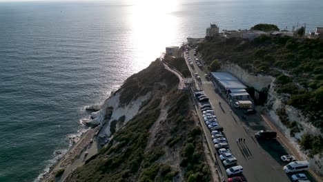 hermoso video panorámico en 4k de rosh hanikra, el punto más septentrional que separa la frontera entre israel y líbano