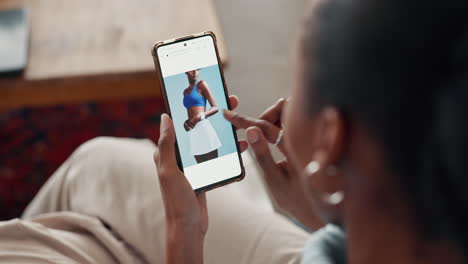 sitio web, compras en línea y moda con teléfono