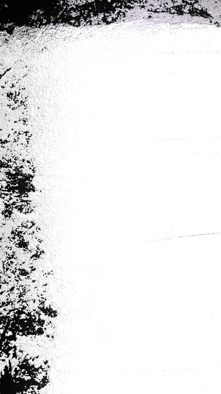 Transizione astratta in bianco e nero con texture grunge.