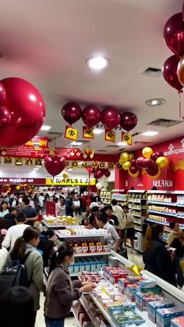 busy grocery store event