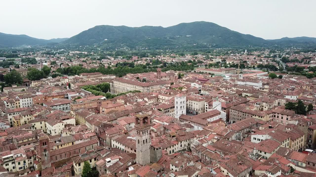 ciudad de lucca. toscana. italia. vista desde arriba