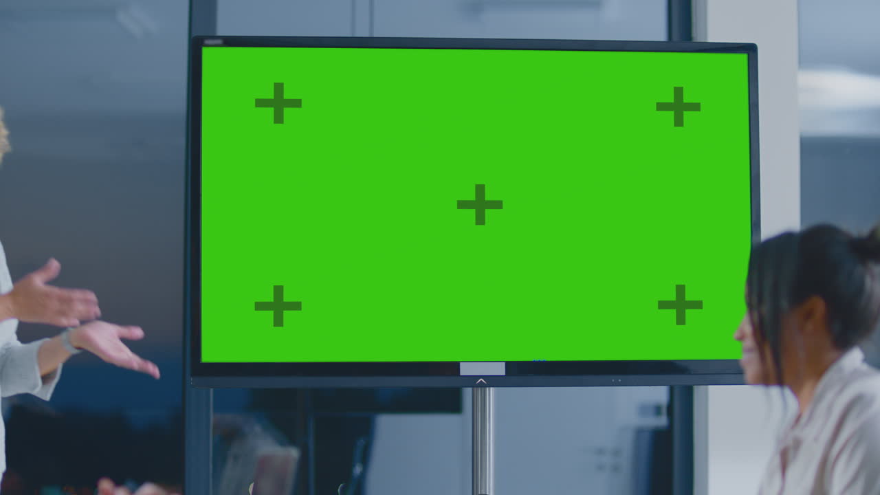 reunión de negocios con pantalla de presentación