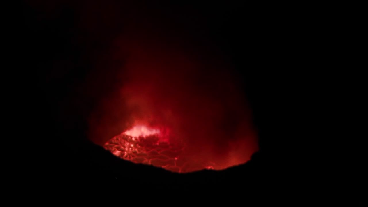 콩고민주공화국 밤에 니라공고 화산 폭발 1