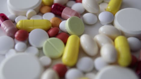 la industria de la medicina de la píldora médica gira