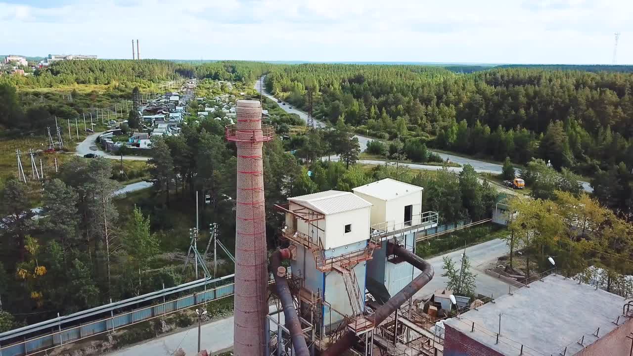 воздушный вид промышленного завода