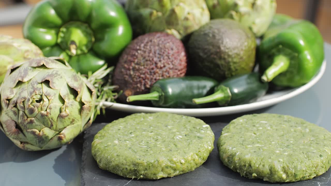Raw Green Vegetable Patties with Fresh Vegetables