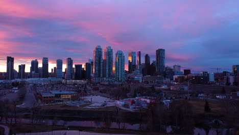 Antena-Del-Centro-De-Calgary-Al-Atardecer-O-Al-Amanecer-3