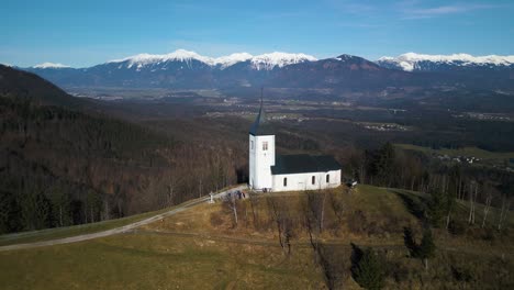 Beautiful-Orbiting-Drone-Shot-Above-St