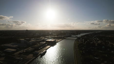 Aerial-view-of-the-canal-in-Albertkanaal