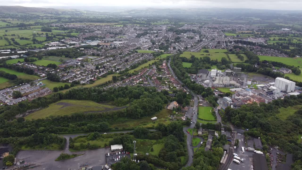 ciudad de clitheroe en lancashire inglaterra imágenes aéreas 4k