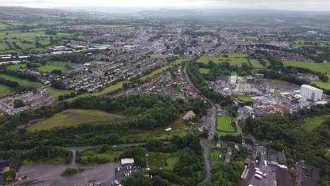 Clitheroe-Town-In-Lancashire-England-Luftaufnahmen-4k