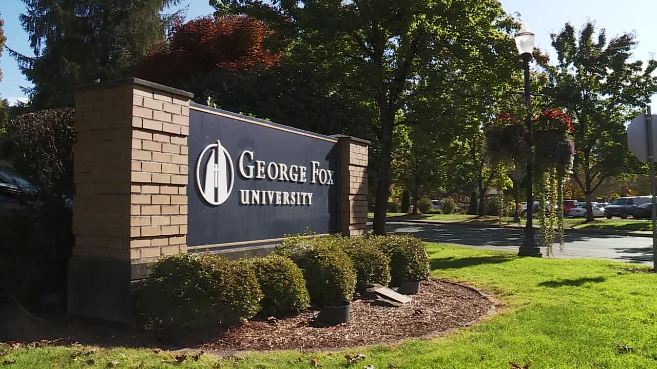signo de la universidad george fox en newberg, oregón