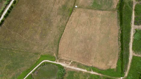 tierras de cultivo intactas y estériles