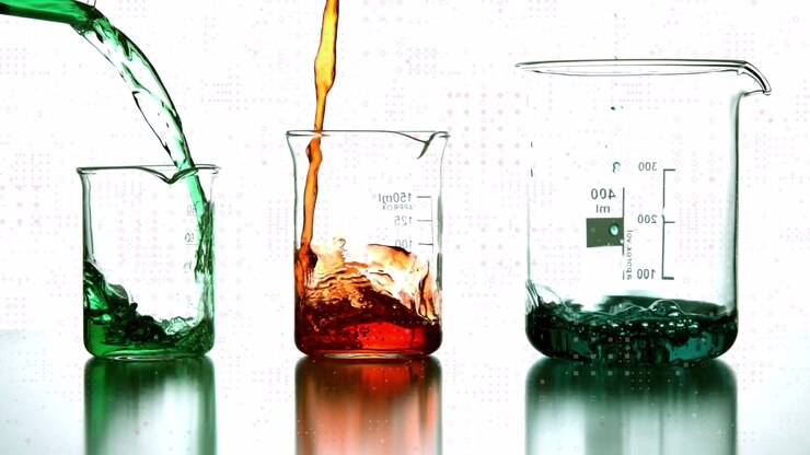 Animation of dotted pattern over liquids pouring into lab glasses