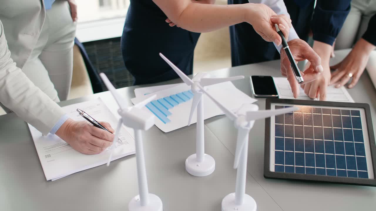 직장에서 직업 동료들과의 가까운 만남