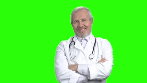 el doctor principal me puso un estetoscopio.