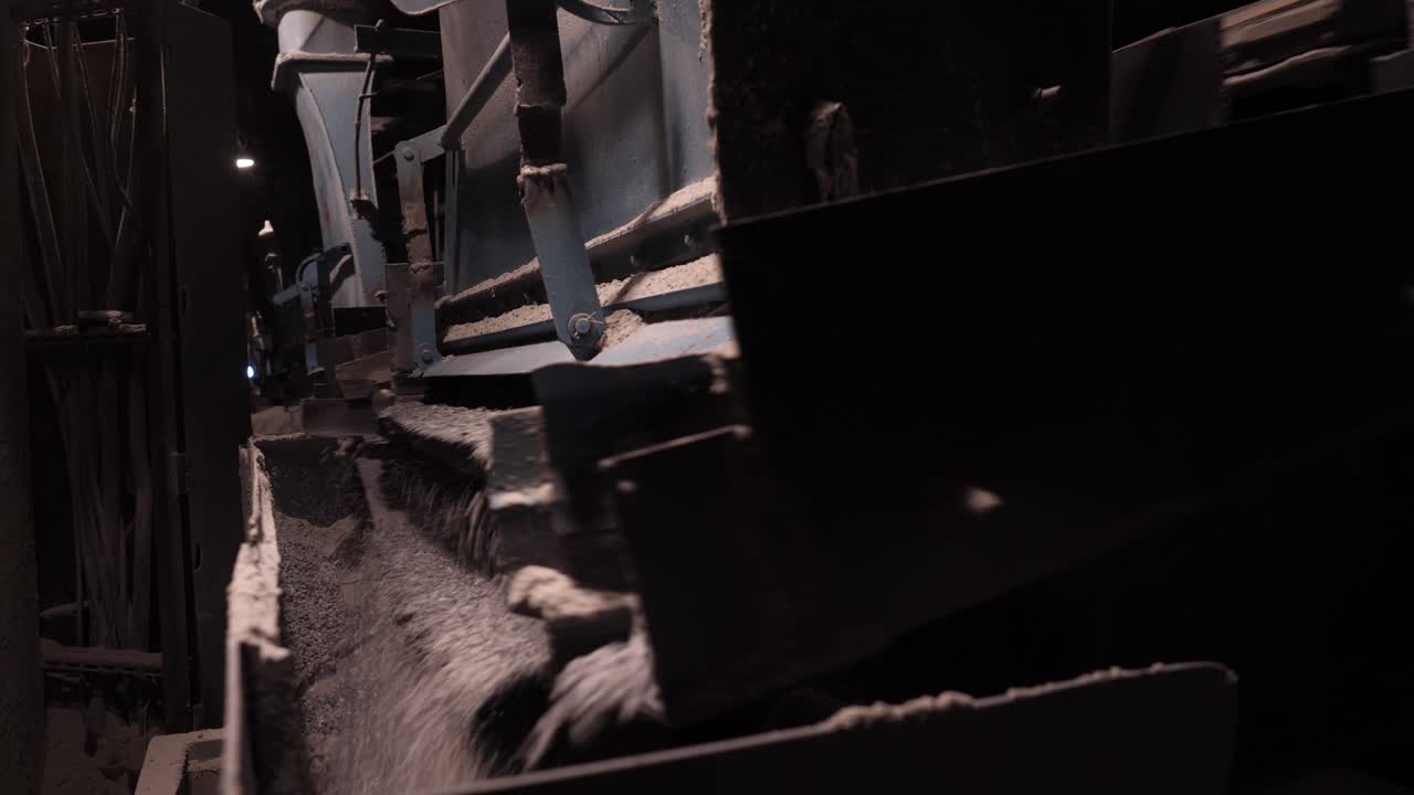 산업용 컨베이어 벨트 로딩 프로세스