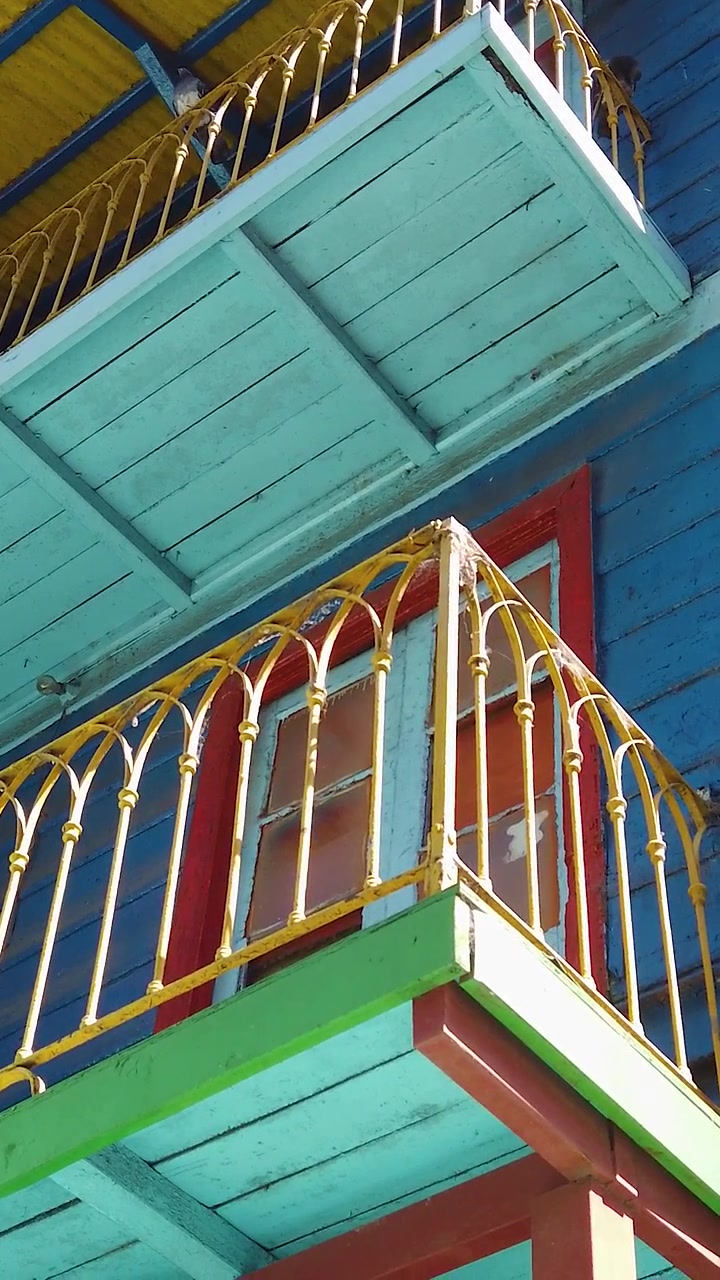 La Boca Caminito Smartphone Vertical Fachada de Varanda Colorida Arquitetura de Buenos Aires Close-up