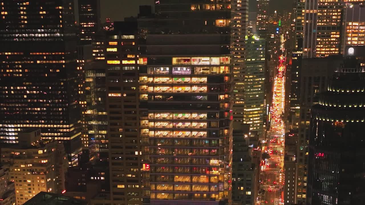 Textura Intrincada dos Arranha-céus de Midtown Manhattan à Noite
