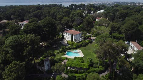 Luxury-House-Estate-with-Swimming-Pool-in-Nice,-France---Aerial