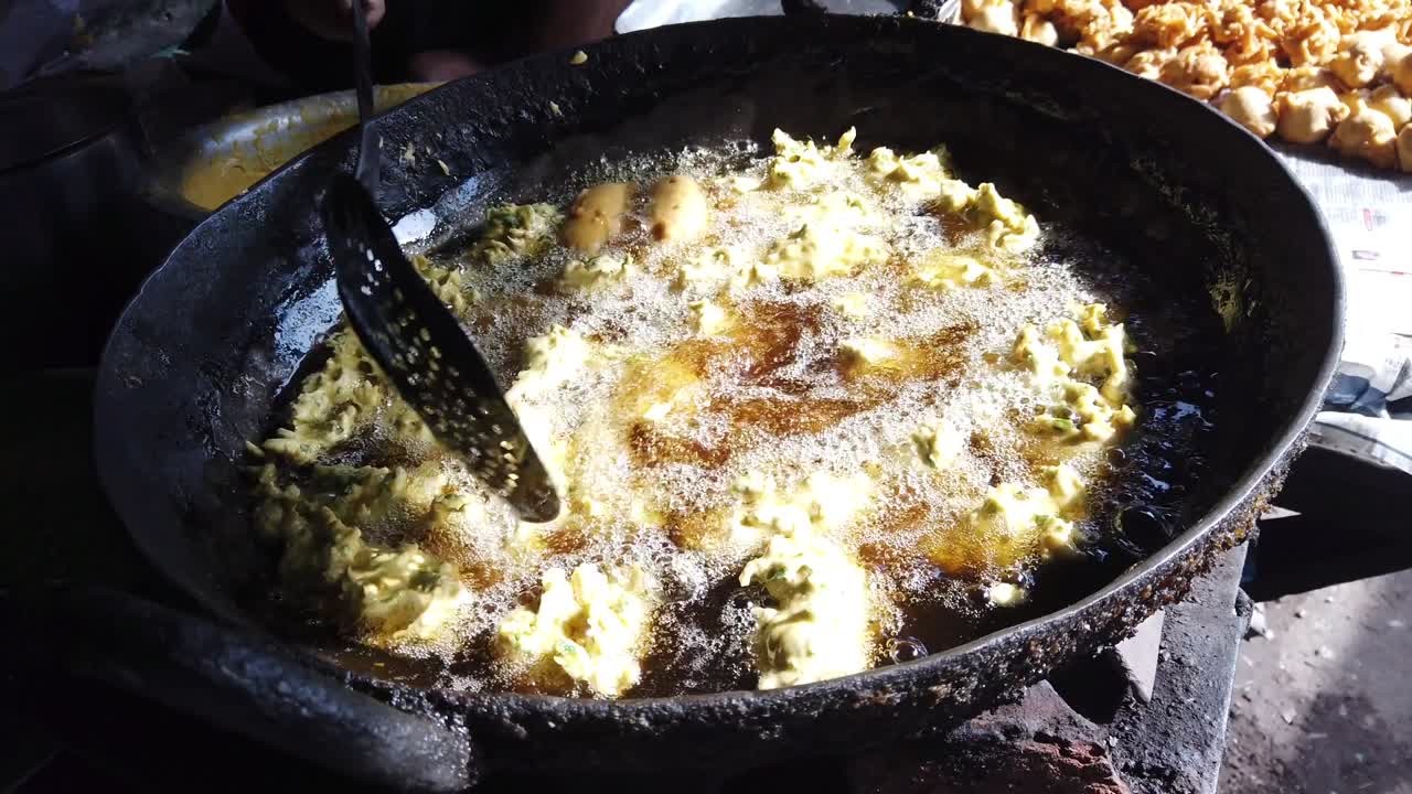 인도 아대륙에서 인기 있고 유명한 거리 음식