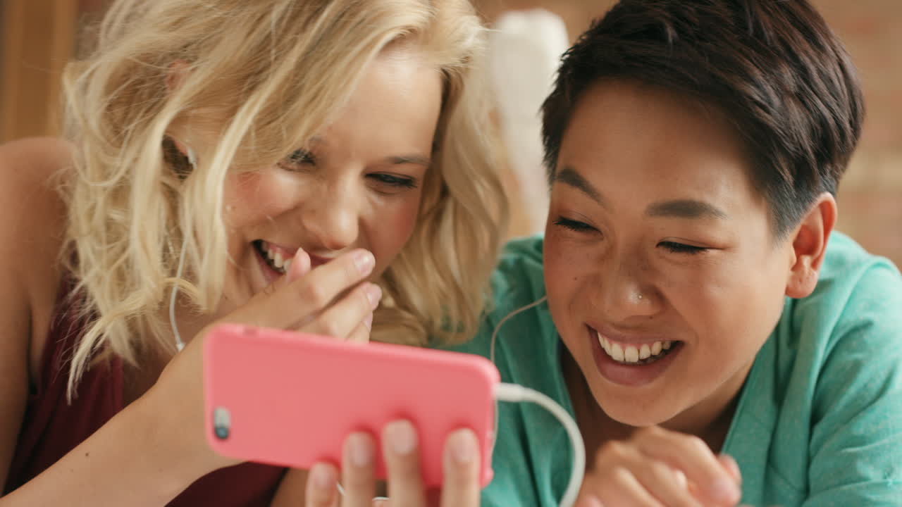 같은 음악을 좋아하면 사랑이 아닐까요?