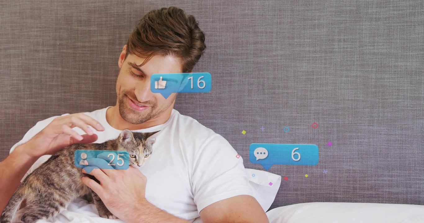 Uomo che accarezza un gattino a letto con grafiche di notifiche dei social media