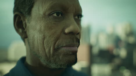 old-African-American-man-outdoors-during-the-daytime