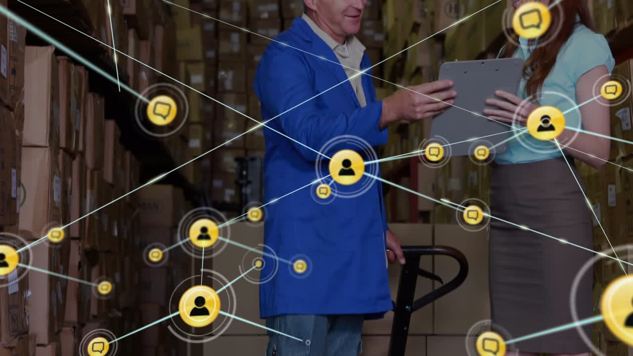 animación de la red de conexiones con iconos sobre diversas personas que trabajan en el almacén