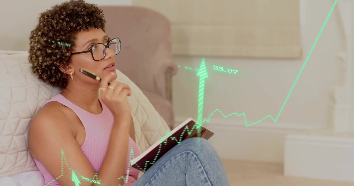 Donna che apre un notebook, facendo fluttuare grafici verdi intorno a lei mentre analizza le tendenze finanziarie.