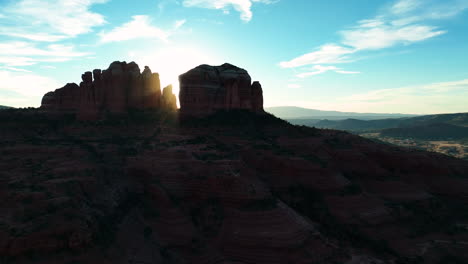 Sedona-Red-Rocks-At-Sunset-In-Arizona,-USA---Drone-Shot