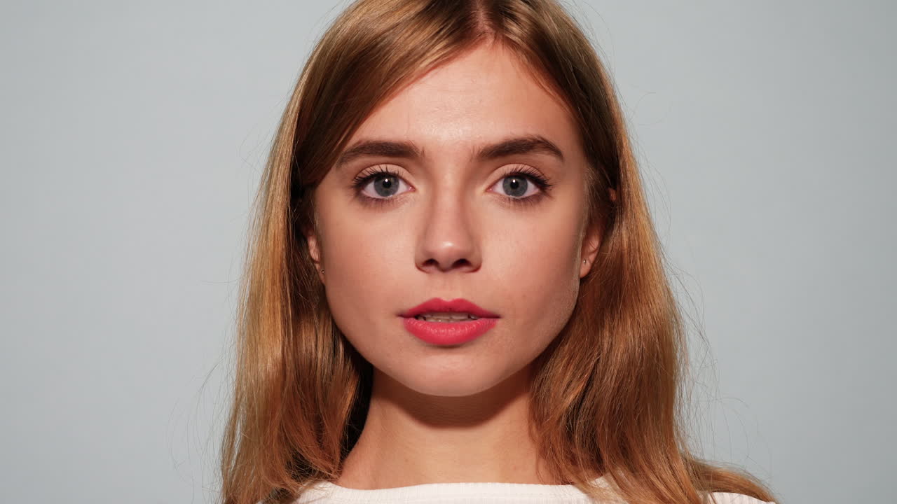 retrato de una mujer feliz