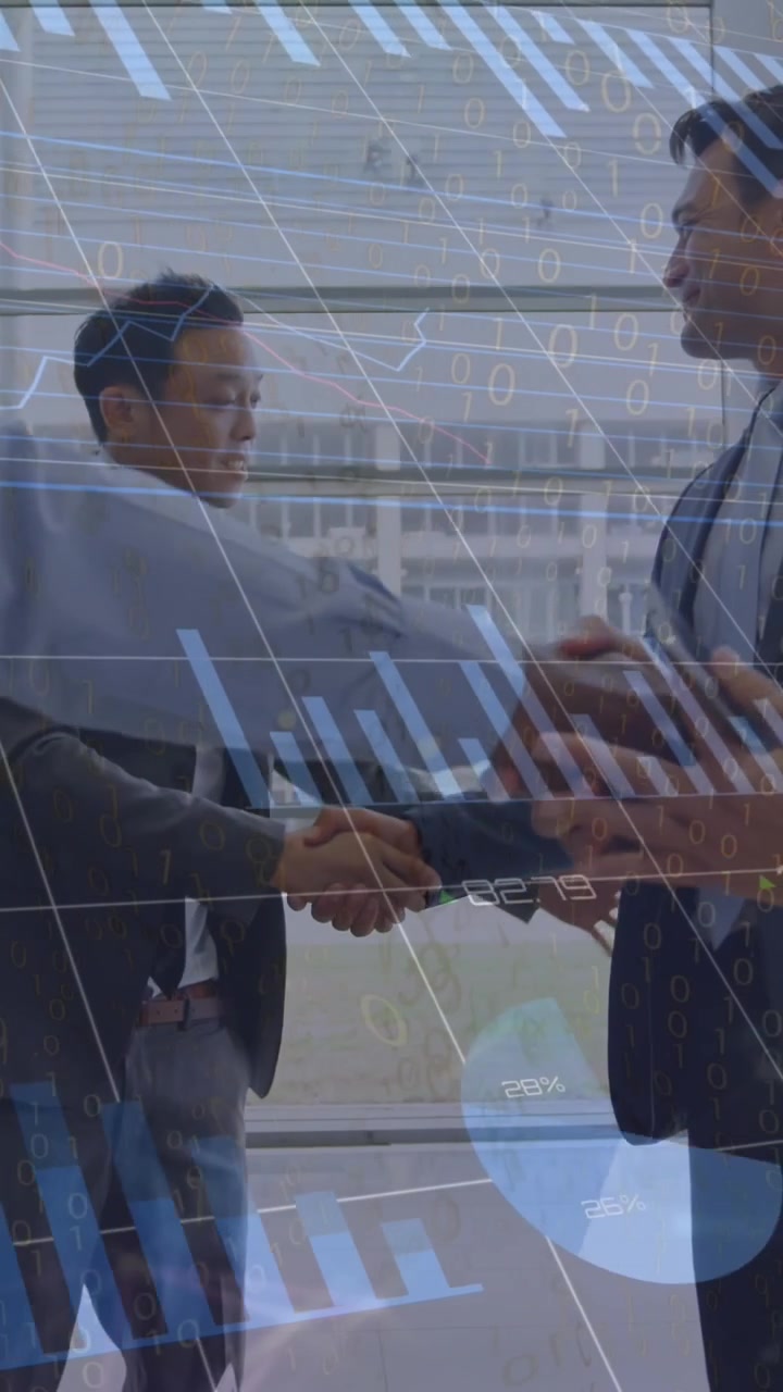 Animazione dell'elaborazione di dati statistici su diversi professionisti che si stringono la mano in ufficio