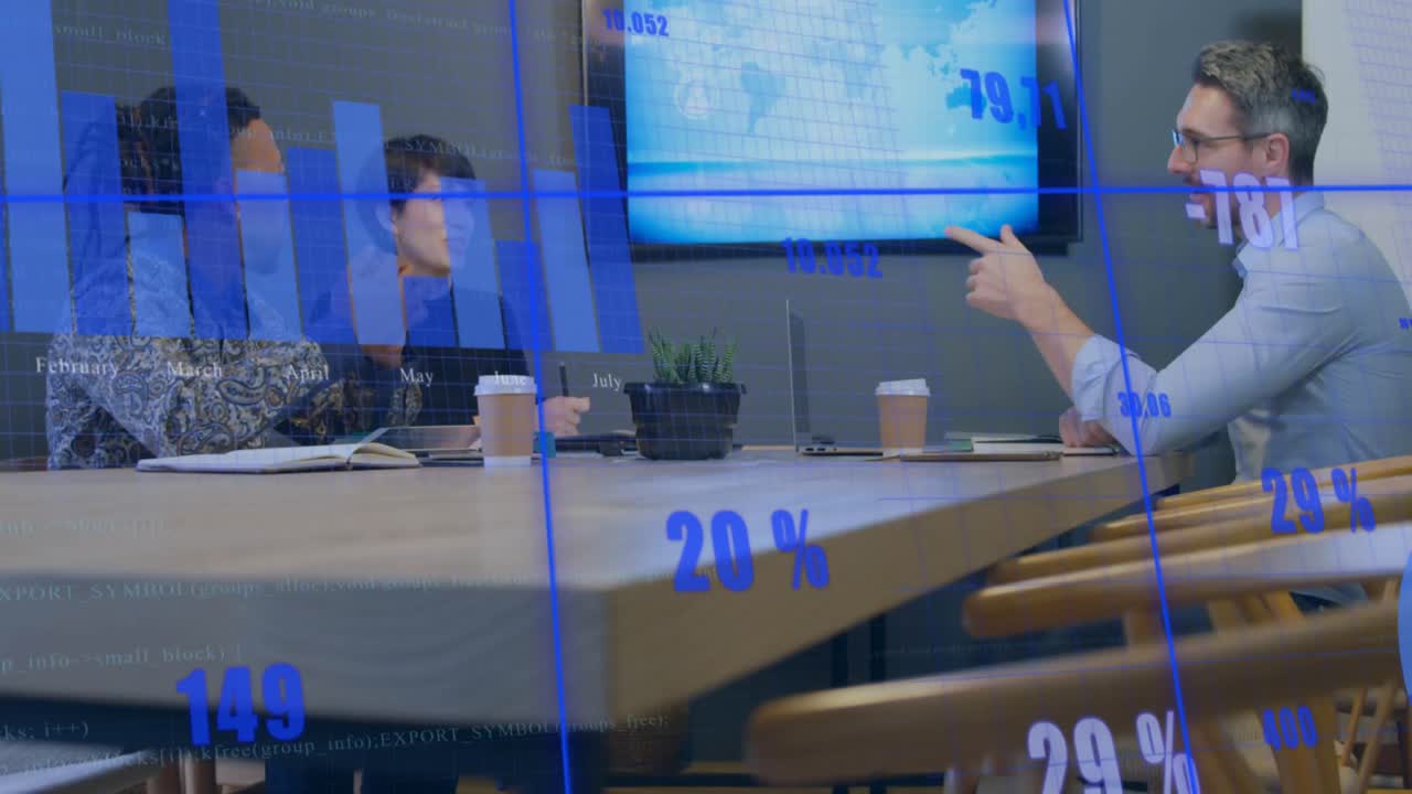 다양한 동료들이 사무실에서 함께 토론하는 통계 데이터 처리의 활성화