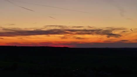 Moody-Atardecer-Sobre-La-Ciudad-Holandesa-De-Vaals-En-La-Provincia-De-Limburgo